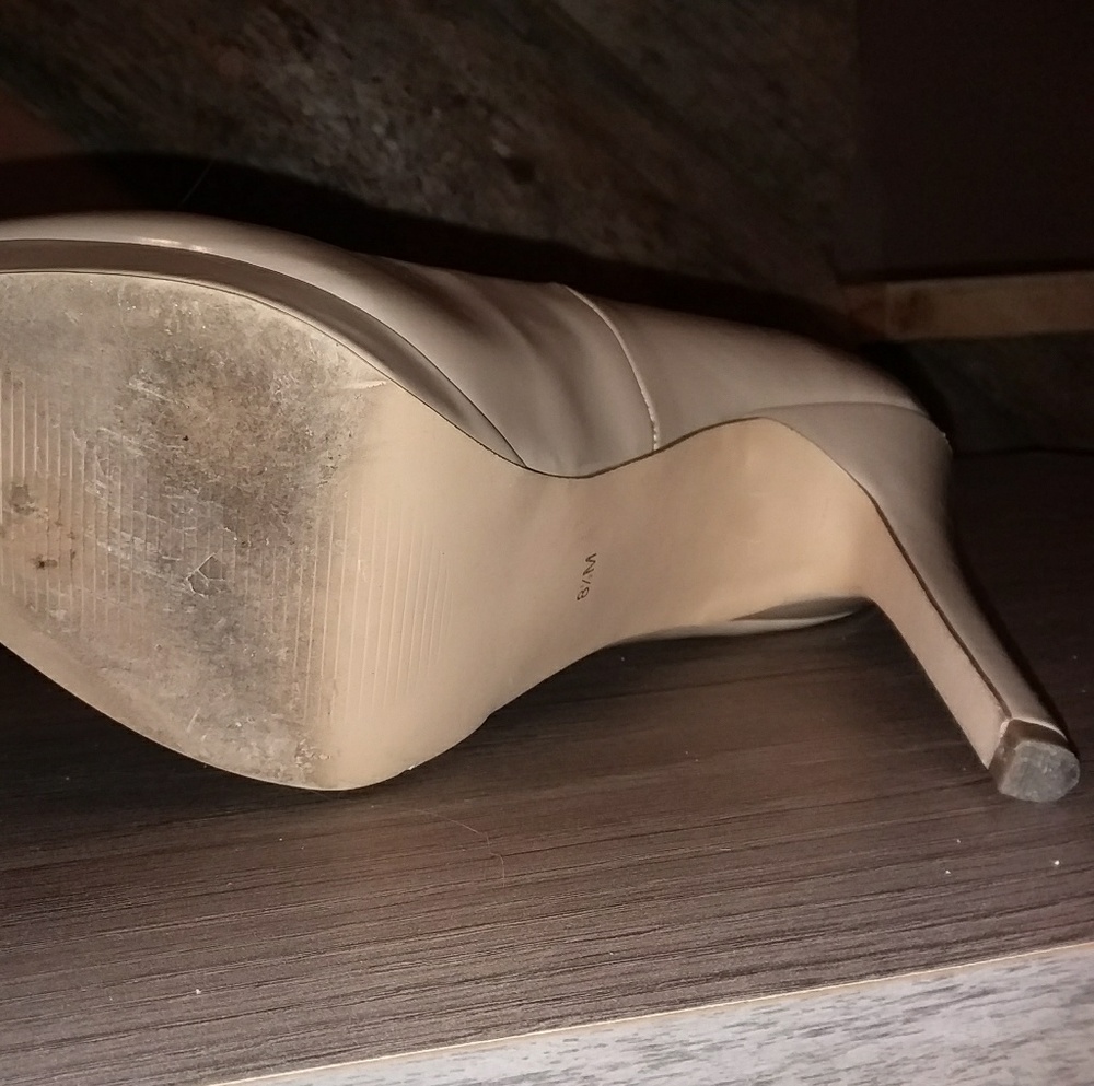 heels - Picture 4 of 4